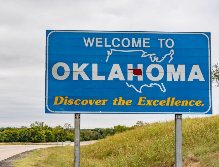 Welcome to Oklahoma sign along a highway