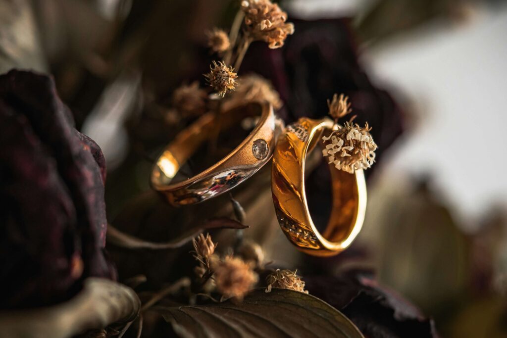 Gold jewelry rings