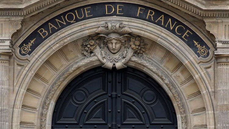 France urges Europe to step up work on faster stock market settlements