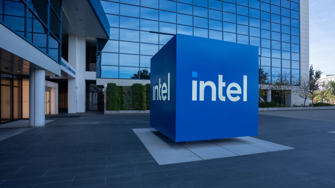 Apollo Offers $5 Billion Investment in Intel Amid Struggles