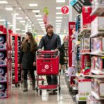 US Retail Spending Rises in August, But Consumers Are Growing More Cautious