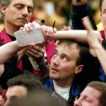 A top 2% investor warns we're nearing the end of a 'major financial euphoria episode' reminiscent of the dot-com bubble