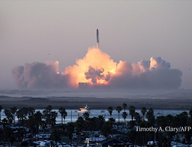 SpaceX Starship Test Launch Ends in Explosion