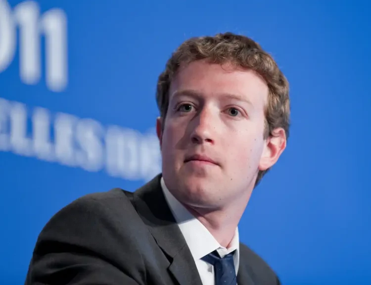 Zuckerberg slams Apple for lack of invention, 'squeezing people' for money