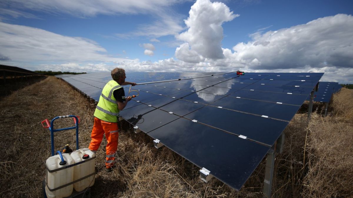 US Imposes Tariffs Up to 3,521% on Asian Solar Imports