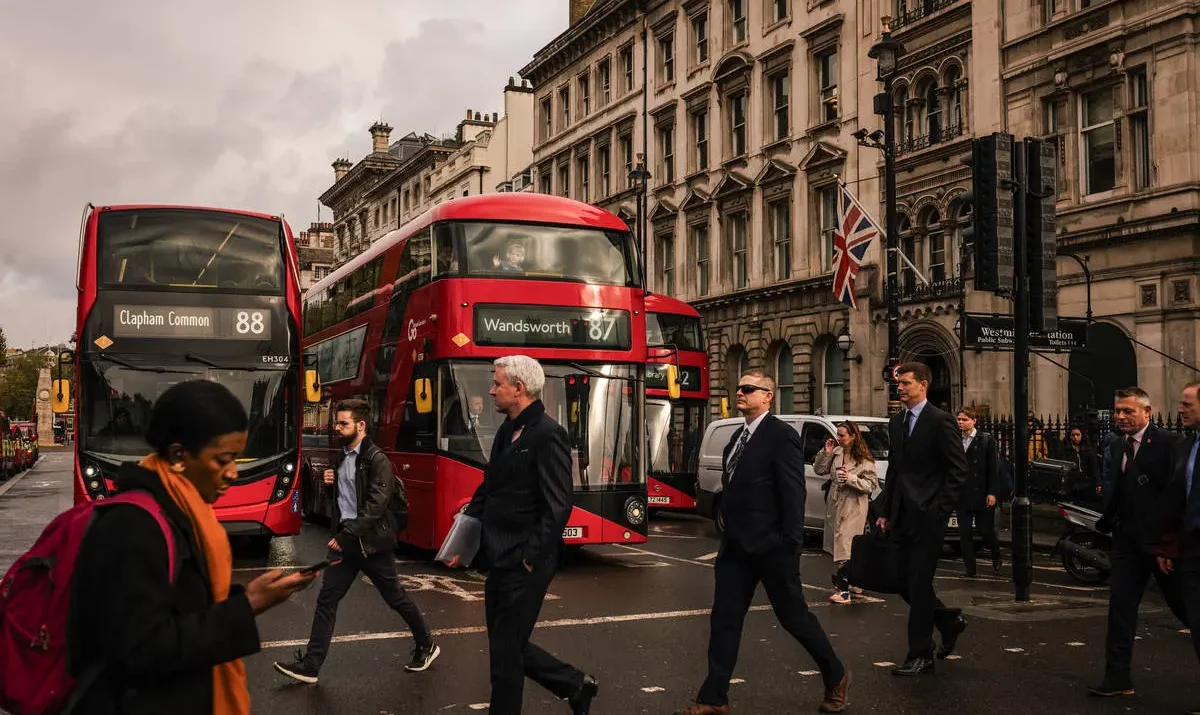 UK Plans to Force Pension Funds to Invest in Private Markets