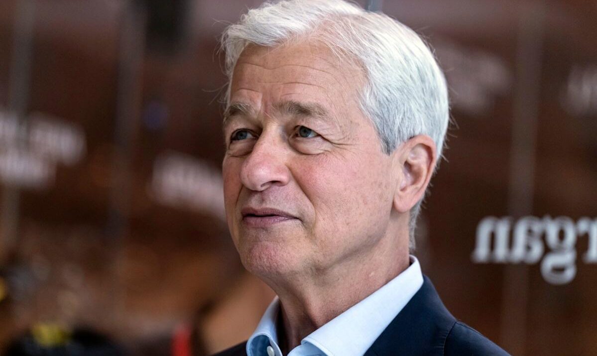 US at risk of stagflation, Fed right to hold: Jamie Dimon