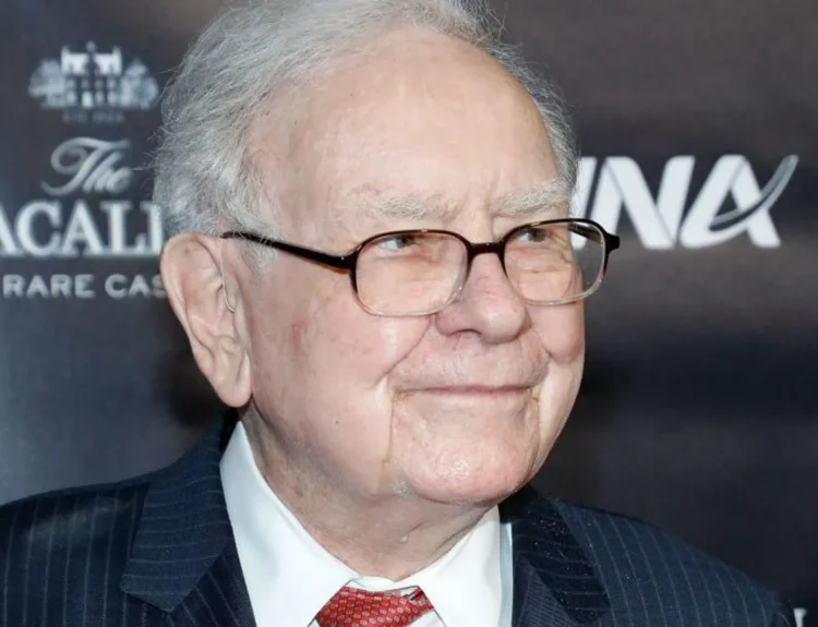 Warren Buffett, 94, stepping down as Berkshire Hathaway CEO