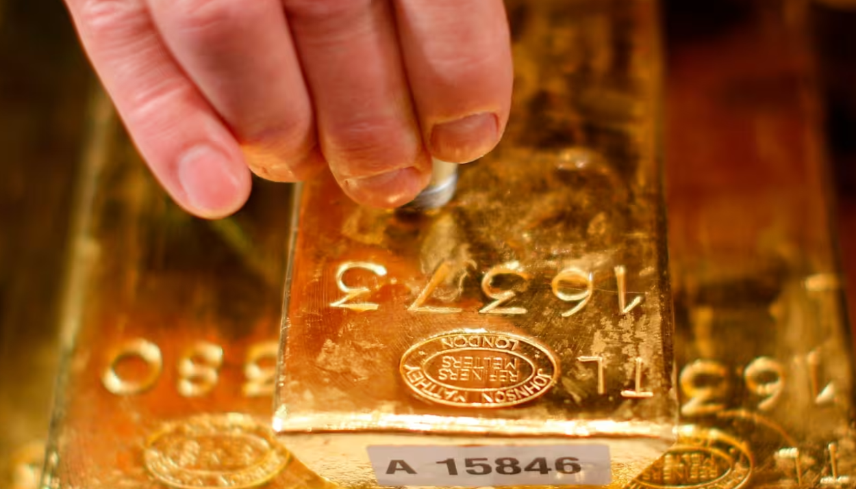 Germany and Italy pressed to bring $245bn of gold home from US