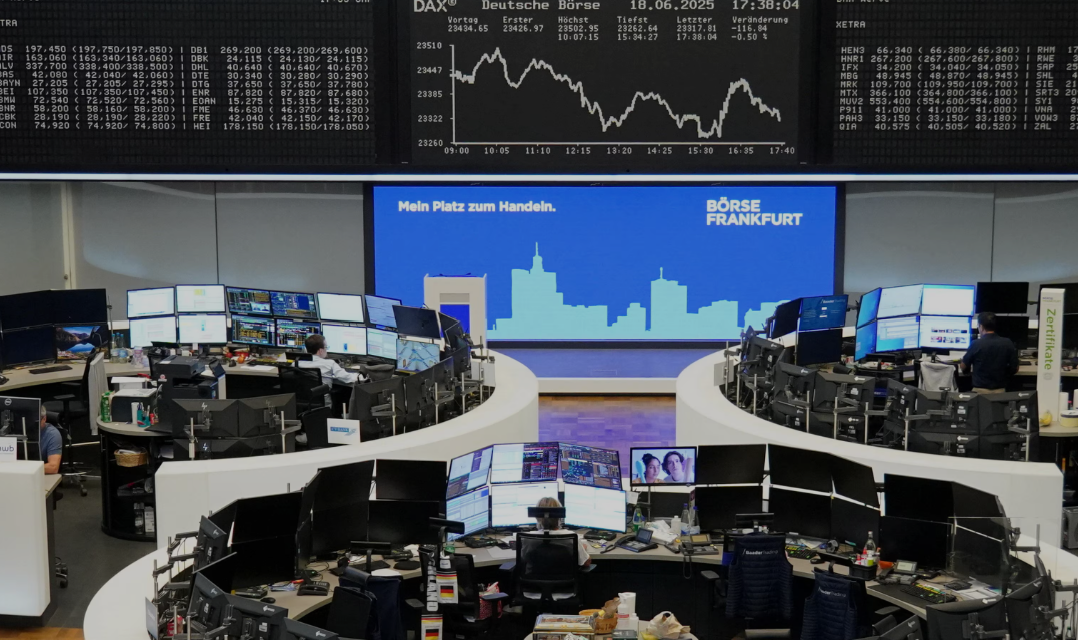 Markets on Edge as Trump’s Iran Strike Plans and Global Rate Decisions Fuel Investor Anxiety