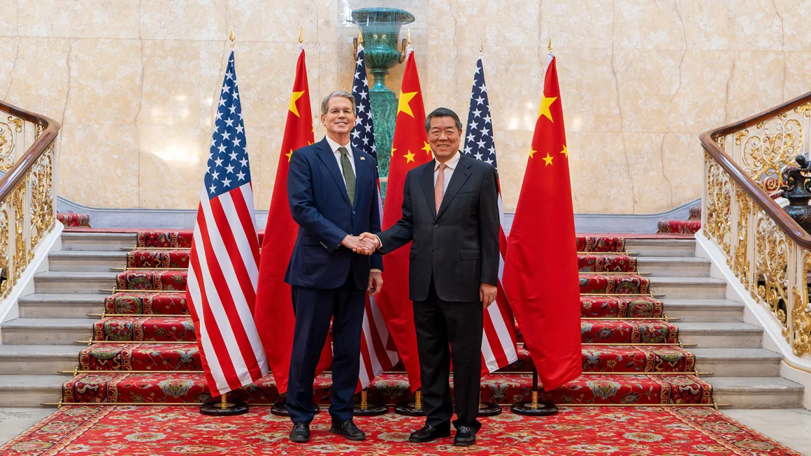 US-China Trade Talks Enter Pivotal Day Two in London