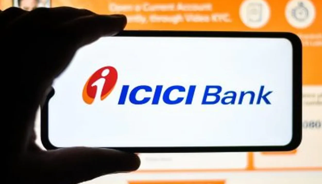 Indian Bank Stocks Surge as Earnings Beat Estimates