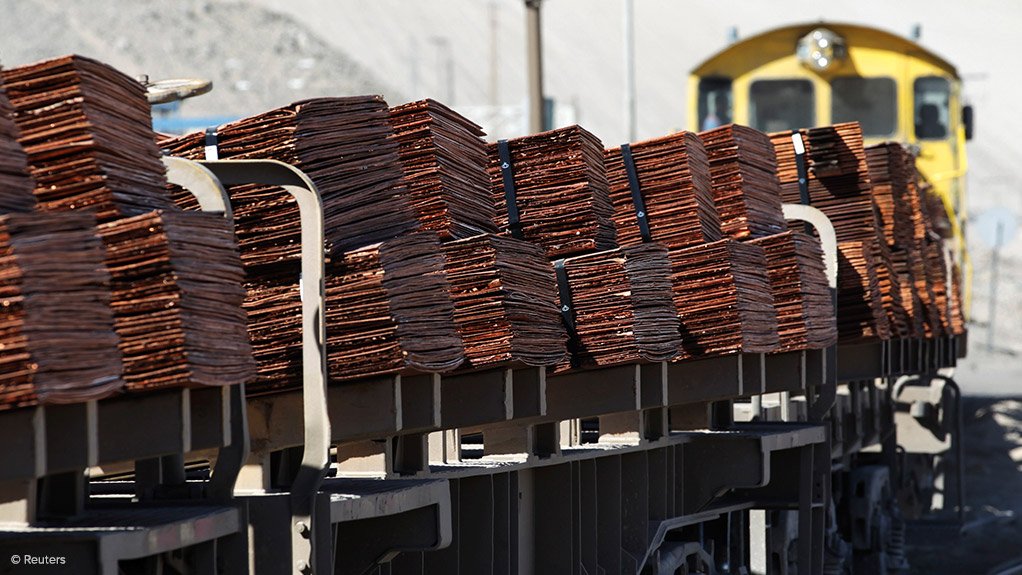 Trump Slaps 50% Tariff on Copper, Threatens 200% Duties on Pharmaceuticals