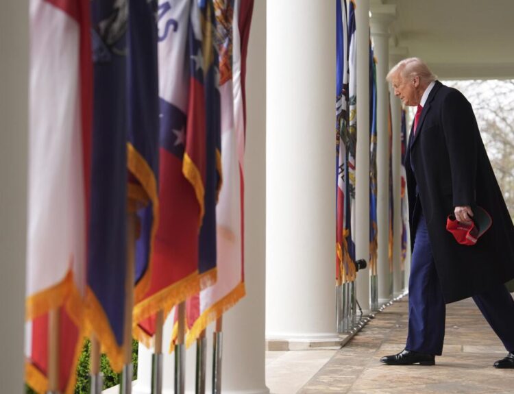 Trump Unveils Sweeping AI Plan as US Nears 15% Tariff Deal with EU