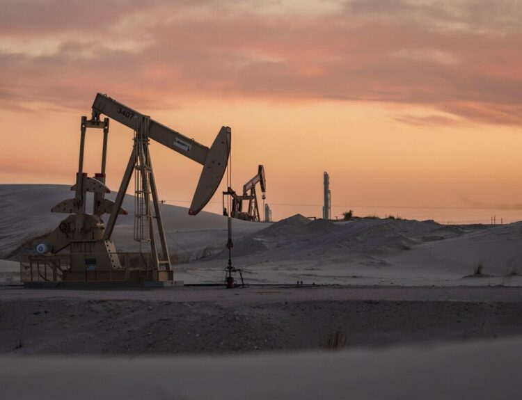 Wall Street Is Stubbornly Bullish on Downtrodden Energy Stocks