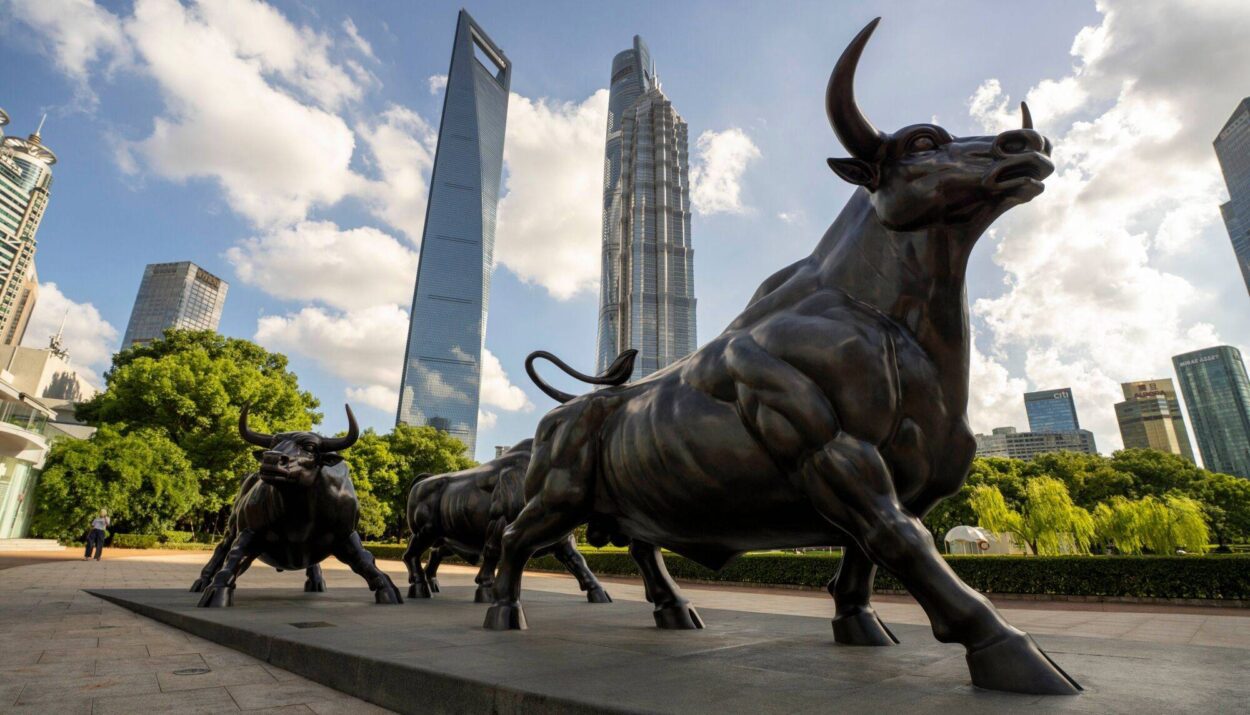 China’s $1 Trillion Stock Rally Stirs Bubble Warnings as Economy Falters