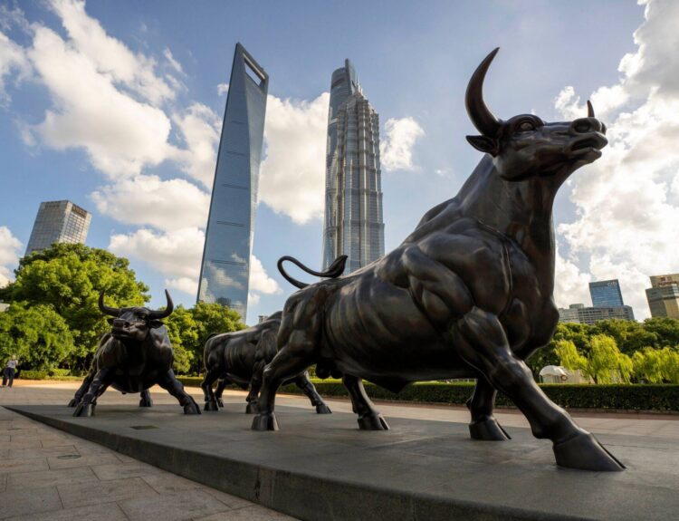 China’s $1 Trillion Stock Rally Stirs Bubble Warnings as Economy Falters