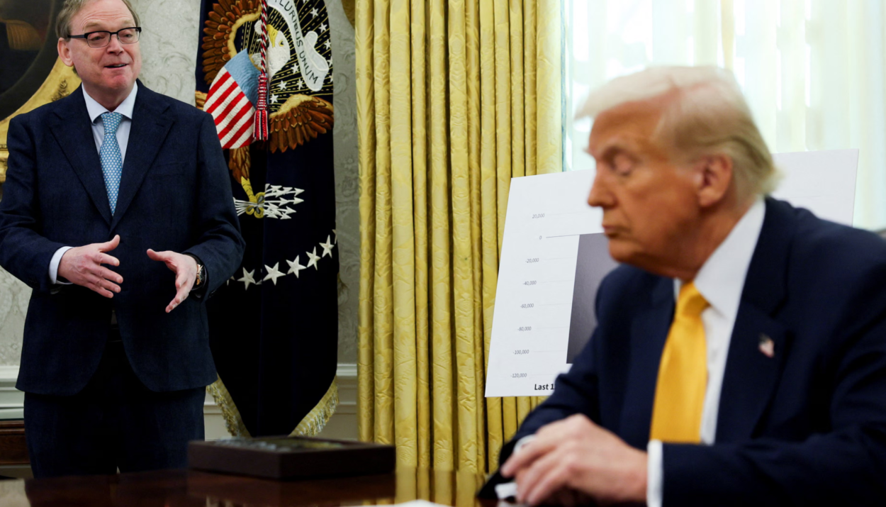 Job Numbers Drama Explodes, Economists Warn of Crisis Ahead
