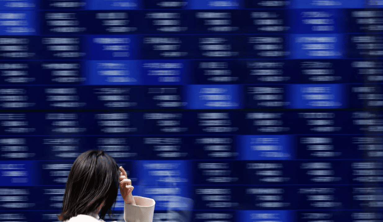 Asia stocks suffer tech jitters, China plays its own game