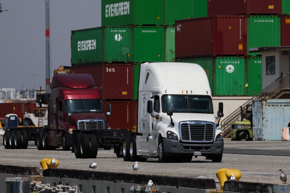 Trump Imposes Sweeping New Tariffs on Drugs, Furniture & Heavy Trucks