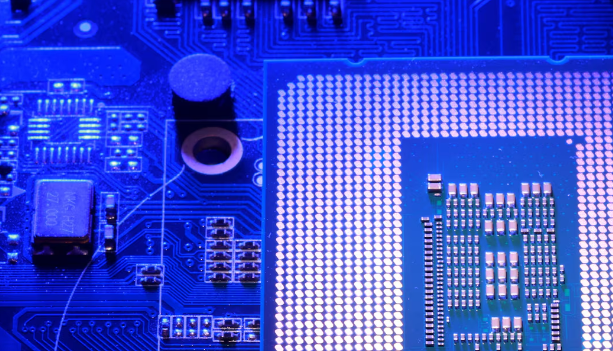 Trump Targets Foreign Electronics With Chip-Based Tariffs