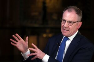 BofA’s Hartnett Says Gold and China Stocks Are the Best Hedges Against the AI Boom