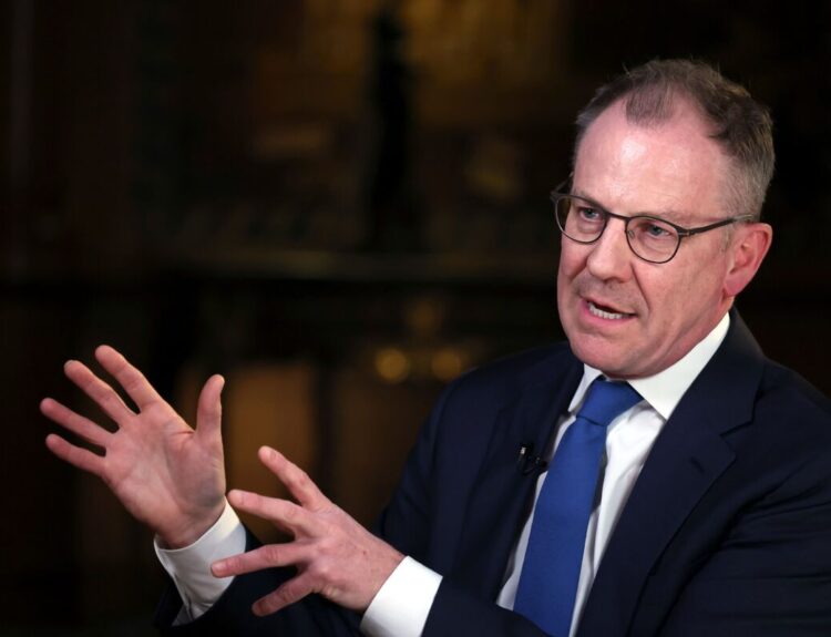 BofA’s Hartnett Says Gold and China Stocks Are the Best Hedges Against the AI Boom