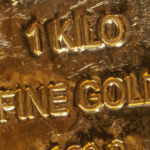 Gold Suffers Sharpest Drop Since 2020 as Rally Falters - Finblog Gold Suffers Sharpest Drop Since 2020 as Rally Falters