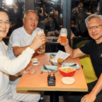 Jay Y Lee Chung Euisan and Jensen Huang chillaxing at a fried chicken restaurant in Seoul - Finblog Jay Y Lee, Chung Euisan and Jensen Huang chillaxing at a fried chicken restaurant in Seoul