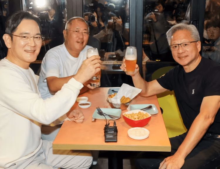 Jay Y Lee, Chung Euisan and Jensen Huang chillaxing at a fried chicken restaurant in Seoul