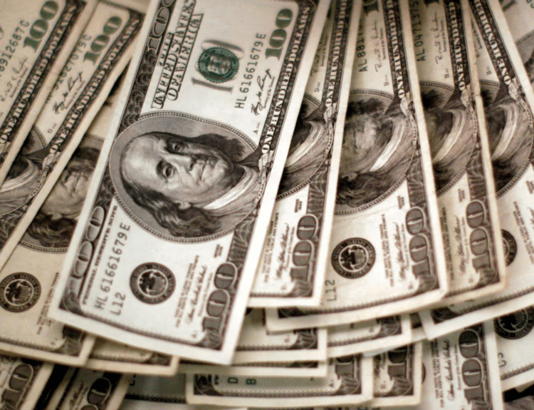 Europe Explores Pooling Dollar Reserves as Fed Reliance Becomes a Trump-Era Risk