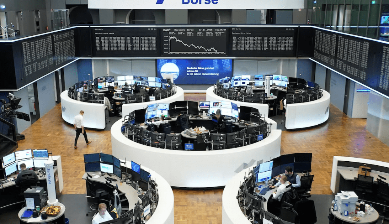 European Stocks Slide as Fed Cut Hopes Fade and Tech Valuations Come Under Pressure