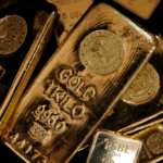 Gold Drops for 4th Straight Day as Strong Dollar Hits Metals; New Forecast