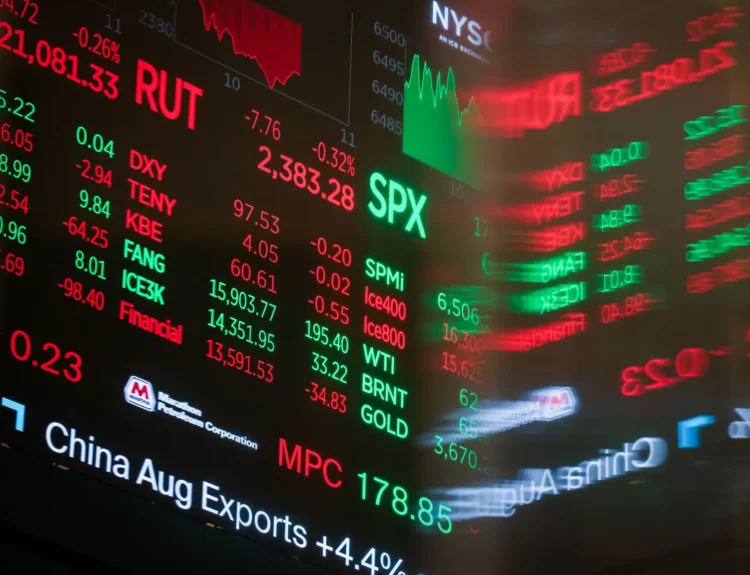 Wall Street Advances as Fed Rate Cut Bets Gather Momentum