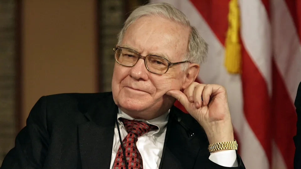 Warren Buffett’s Berkshire Sits on Record $382 Billion Cash, Bigger Than Big Tech’s War Chest