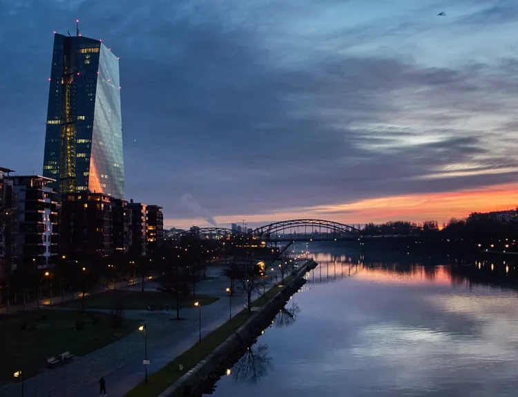 ECB Holds Rates at 2% as Eurozone Growth Proves More Resilient Than Expected
