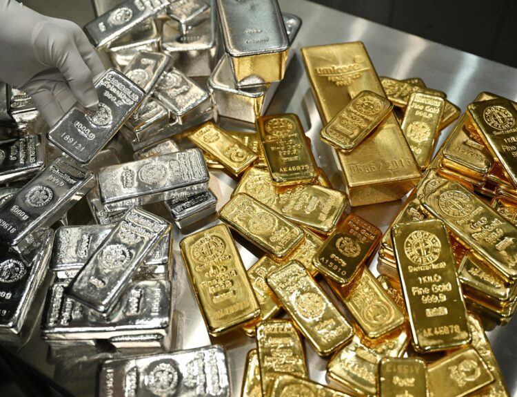 Gold, silver prices hold steady with 'underlying bullish trend' in place