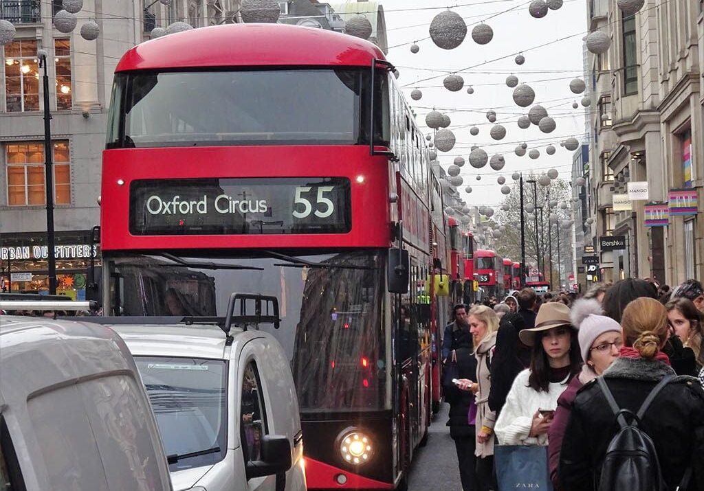 UK Inflation Slumps, Paving the Way for Bank of England Rate Cut