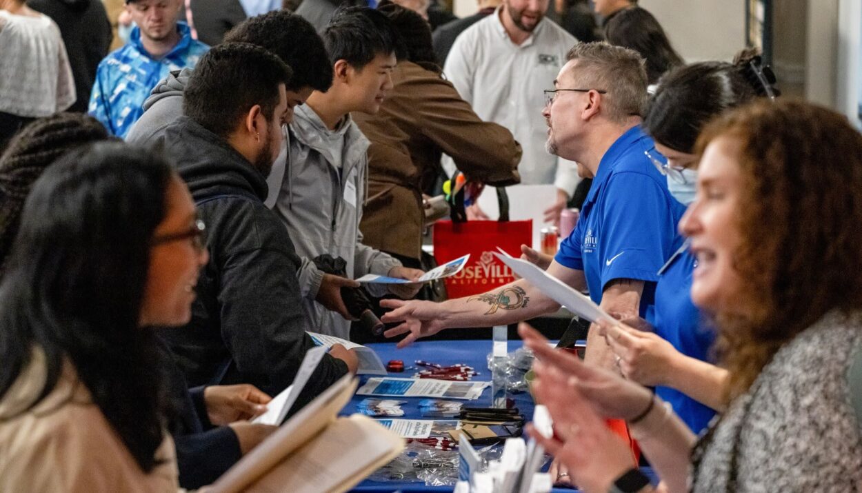 US Jobless Claims Jump to Highest in Over Four Years