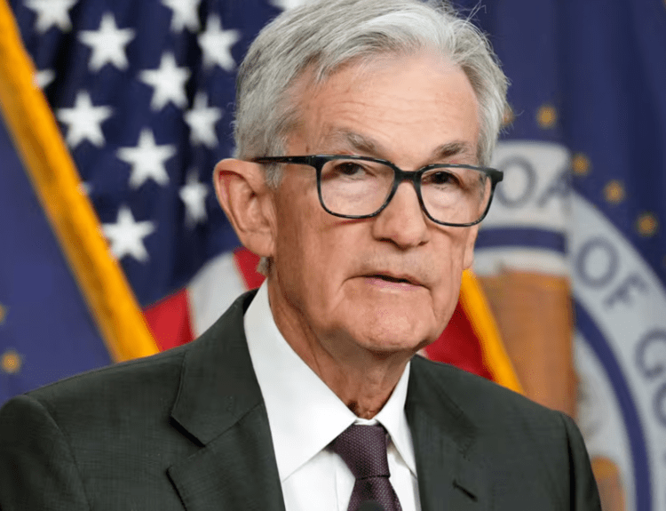 Fed keeps interest rates, Trump insists on lower