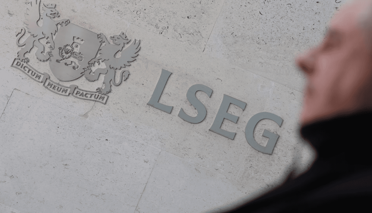 UK Stocks Break New Ground as FTSE 100 Hits 10,000 for the First Time