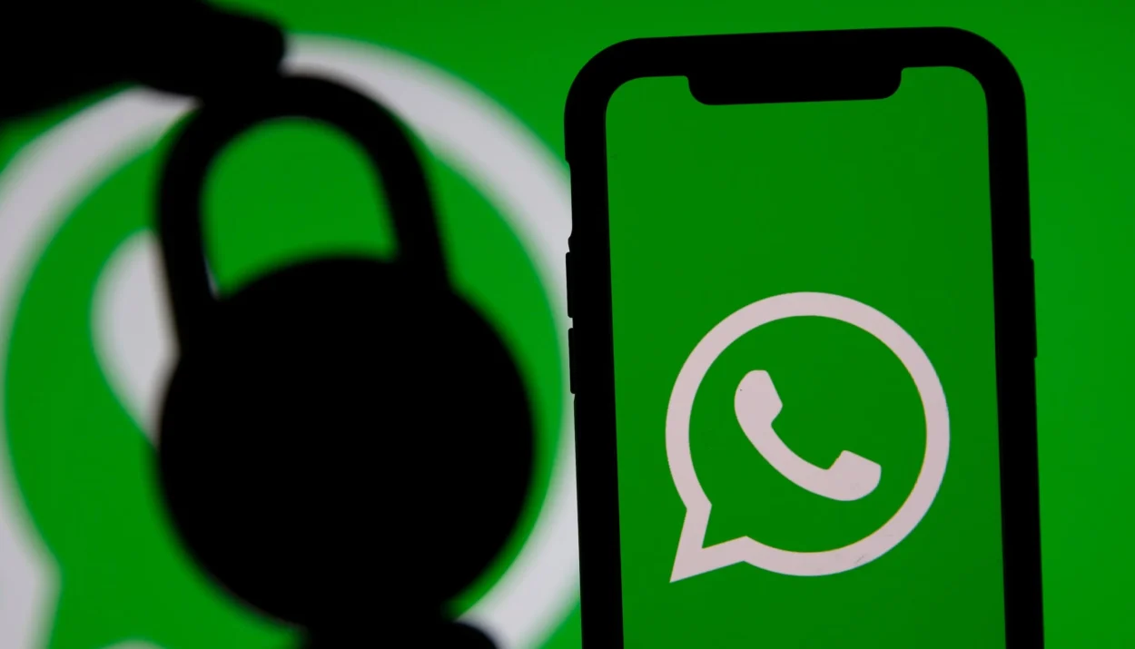 US Investigates Claims That WhatsApp Chats May Not Be Fully Private