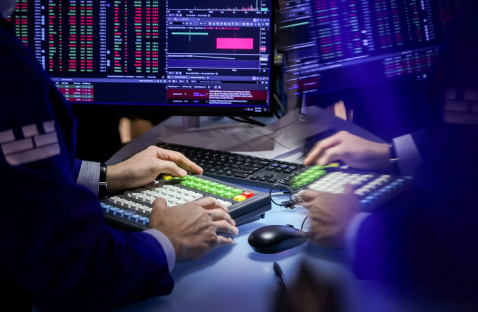 What to make of this very weird market