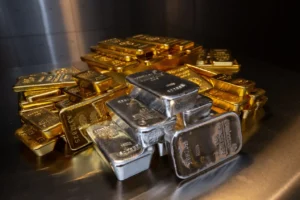 Gold Mining Stocks Slide as Rate Cut Hopes Fade