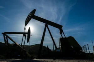 IEA to Release Record 400 Million Barrels From Oil Reserves