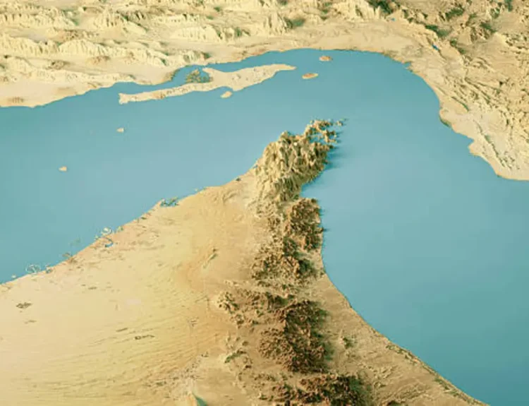 Strait of Hormuz Unlikely to Reopen Without Iran Ceasefire