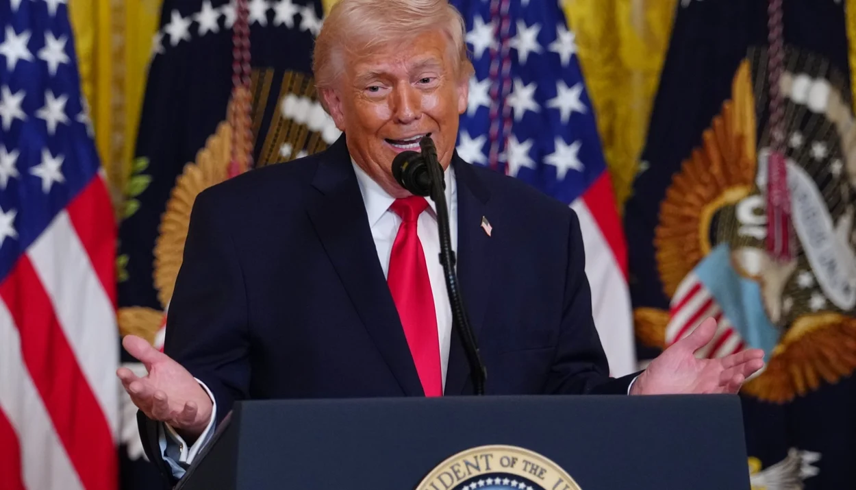 Trump Says Iran War Will End “When I Feel It In My Bones”