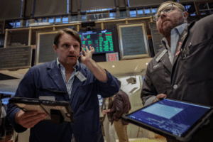 Global Equity Funds See Biggest Inflows in Over a Year