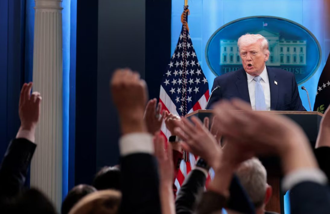 US Weighs Pakistan Ceasefire Proposal as Iran Signals Openness