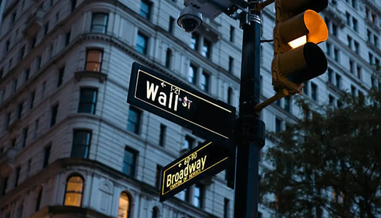 Wall Street Climbs as Iran War Exit Hopes Lift Markets